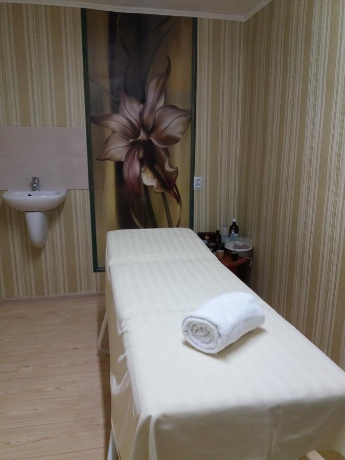 Hotel Stroitel Chisaria Zewnętrze zdjęcie