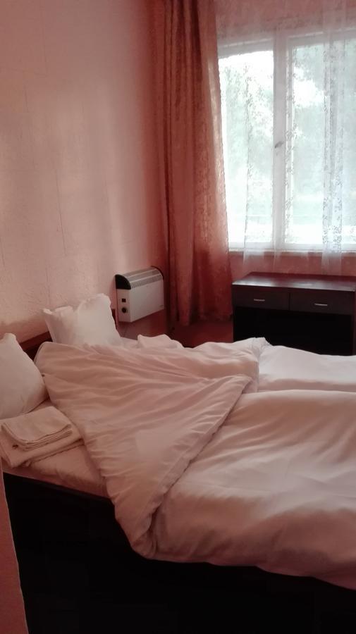 Hotel Stroitel Chisaria Zewnętrze zdjęcie